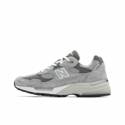 뉴발란스 992 메이드 인 USA 코어 그레이 실버 메탈릭 992GR